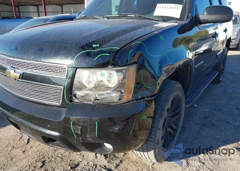 2007 Chevrolet Tahoe Lt z USA, uszkodzony, nr VIN 1GNFK13027R249676